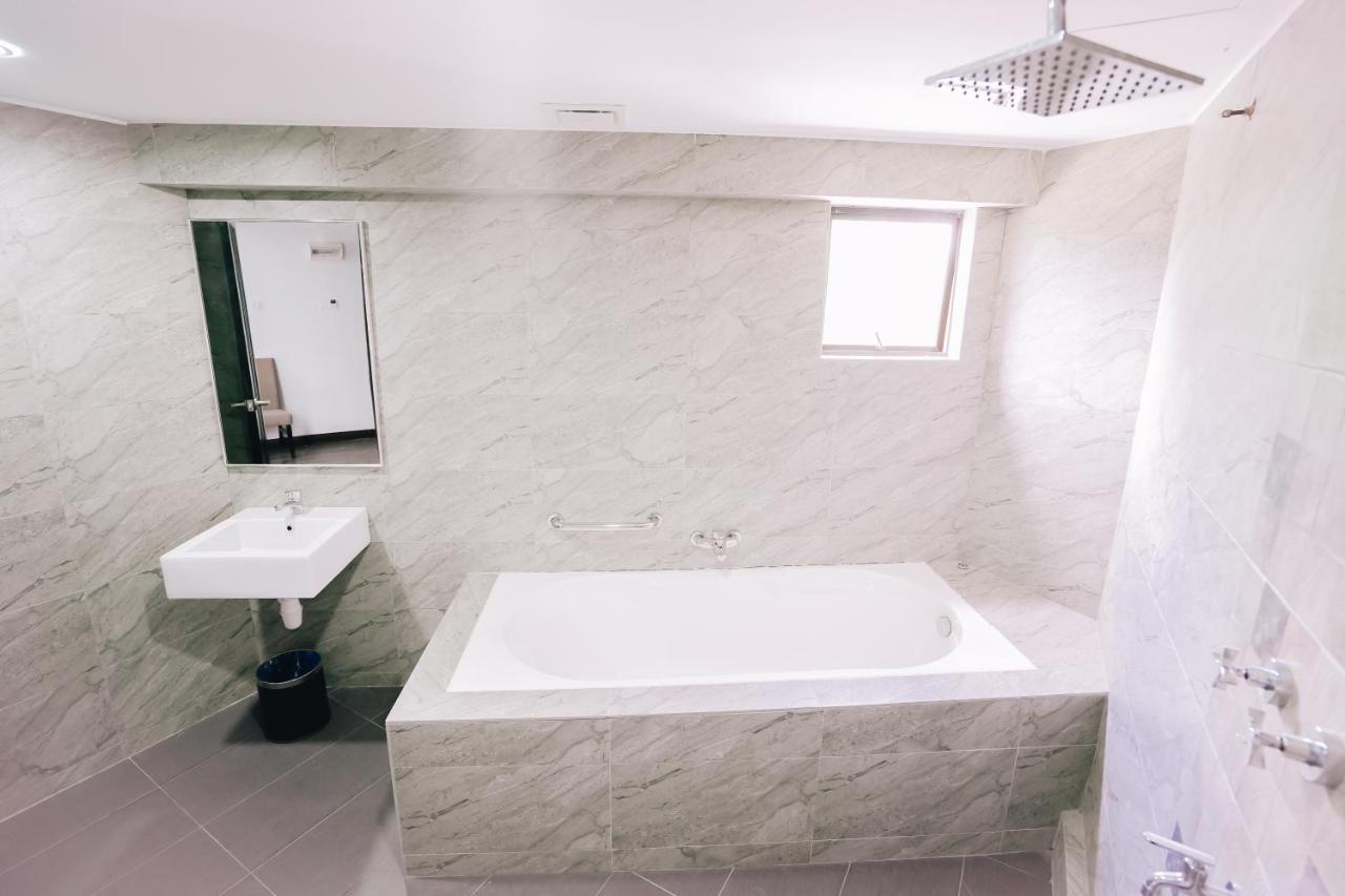 Greystone Midaris Hotel กัวลาลัมเปอร์ ภายนอก รูปภาพ